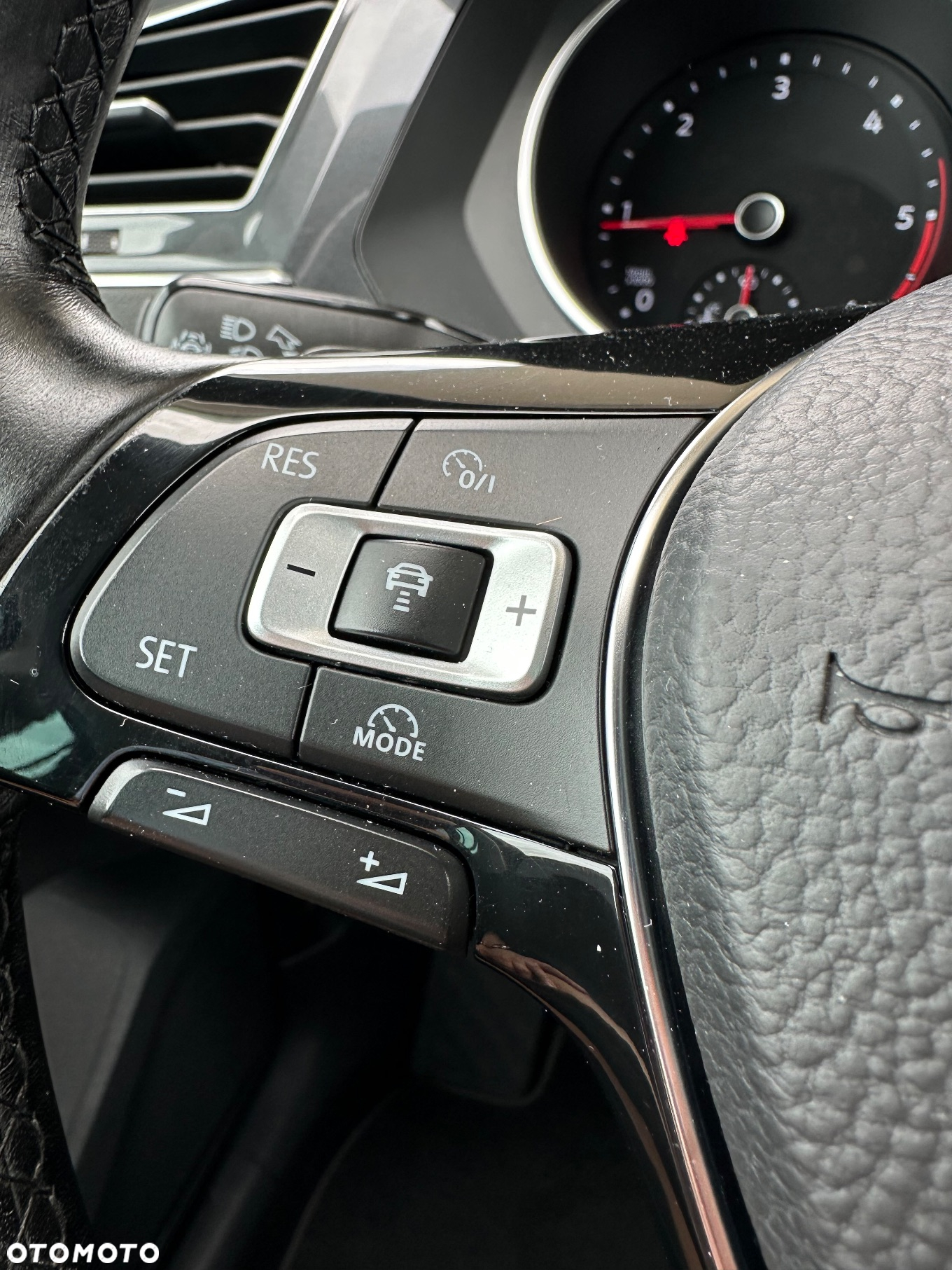 Volkswagen Tiguan - 15