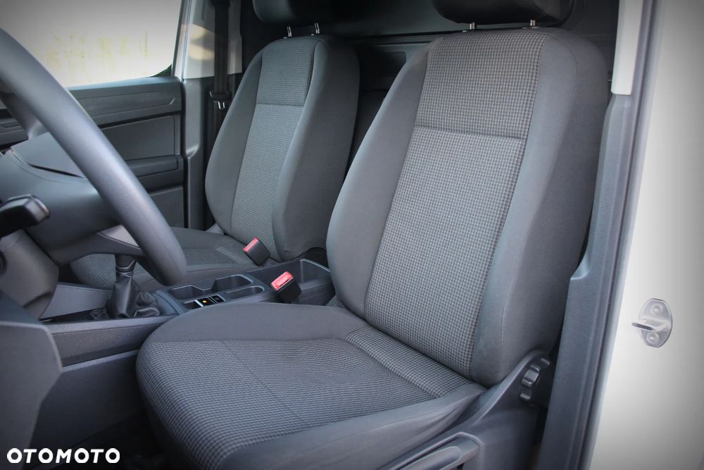 Volkswagen CADDY MAXI - 16