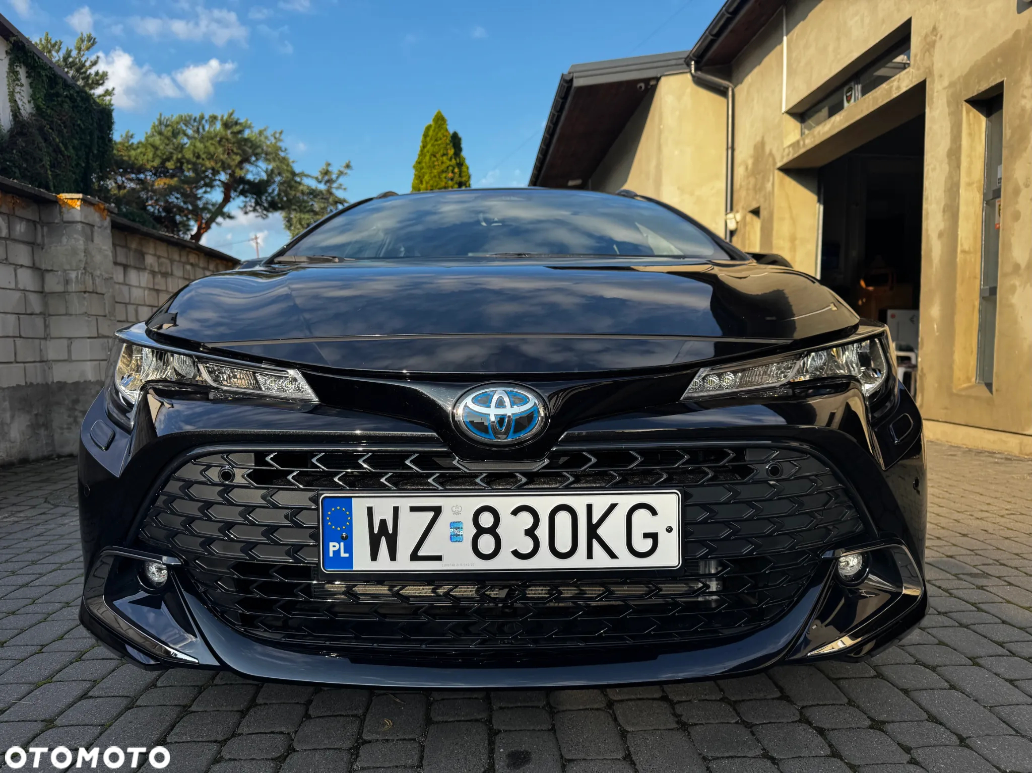 Toyota Corolla 1.8 Hybrid Executive - 3