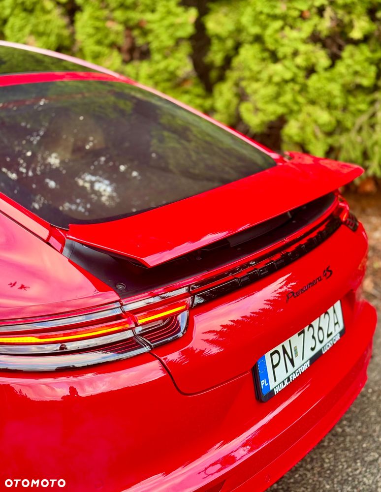Porsche Panamera 4S - 23