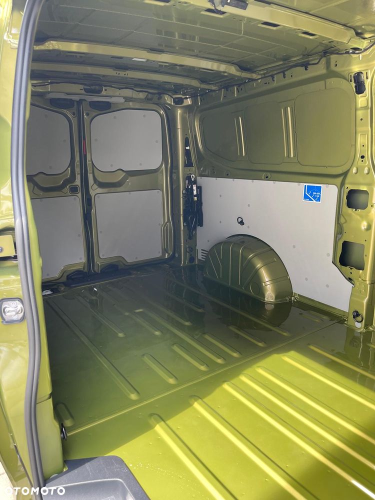 Volkswagen Transporter - 8