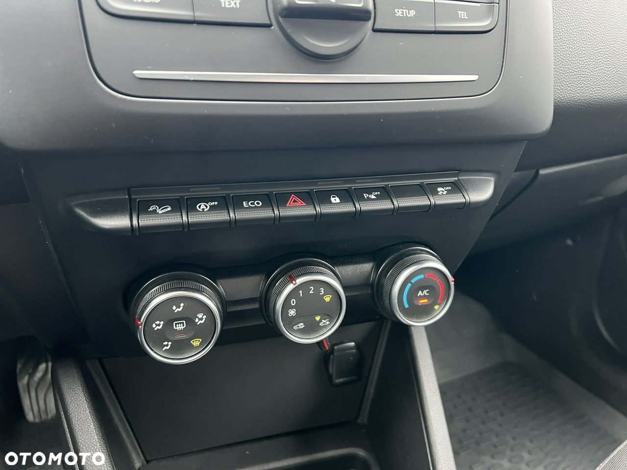 Dacia Duster 1.6 SCe Ambiance 4x4 S&S - 23