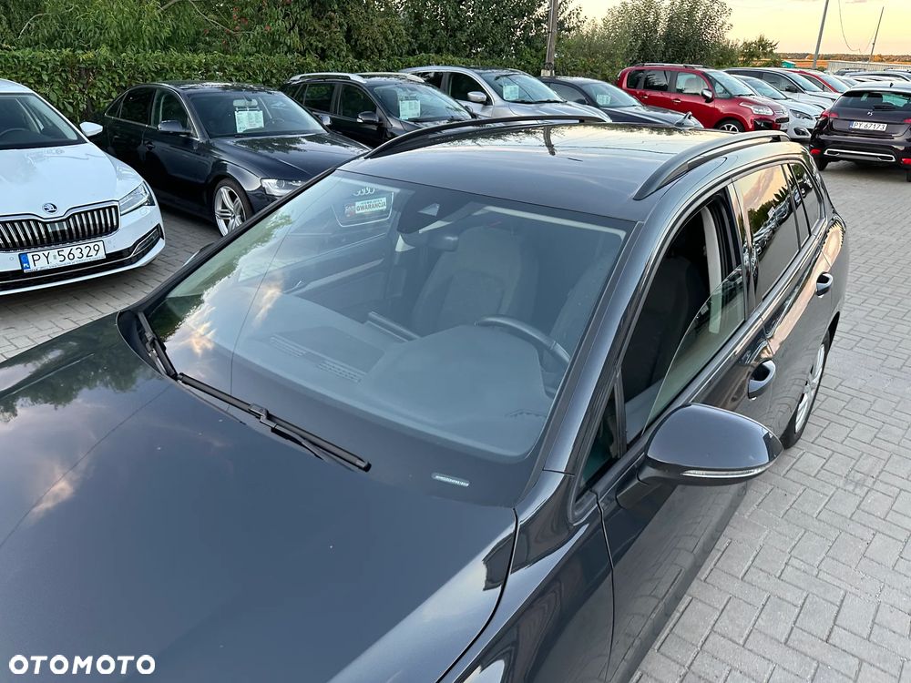Volkswagen Golf - 34