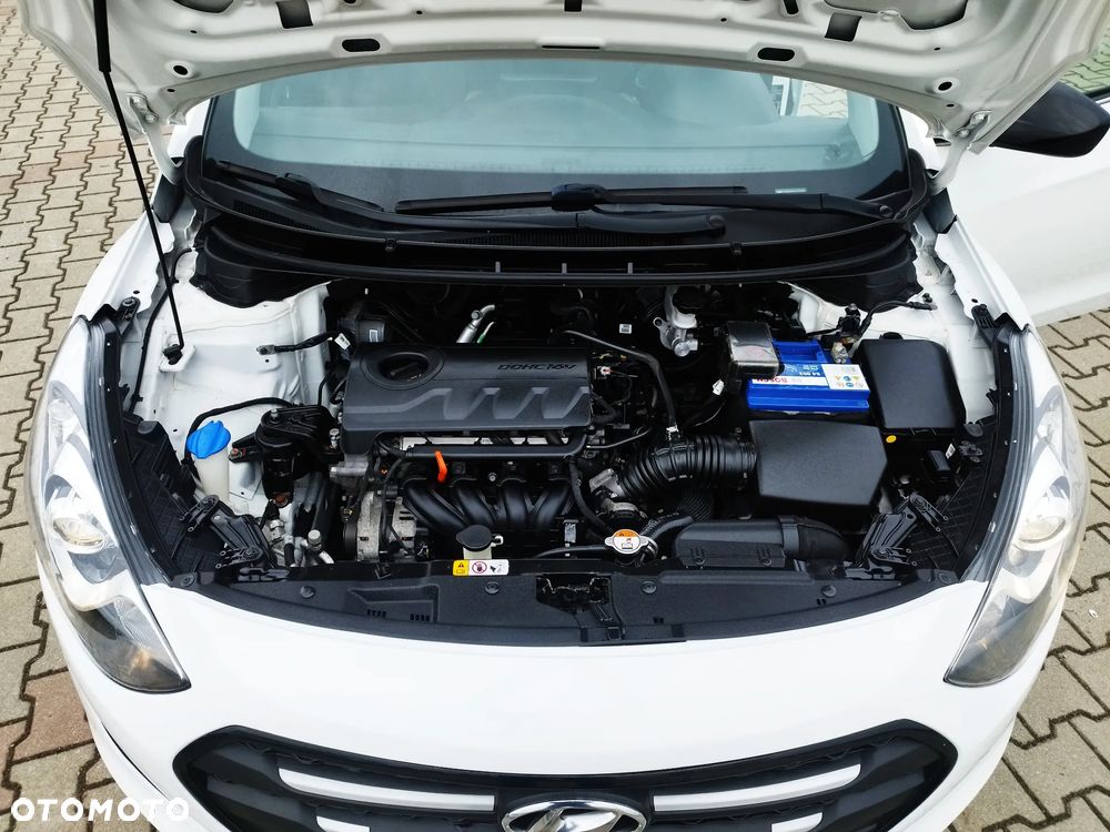 Hyundai i30 blue 1.4 Style - 20