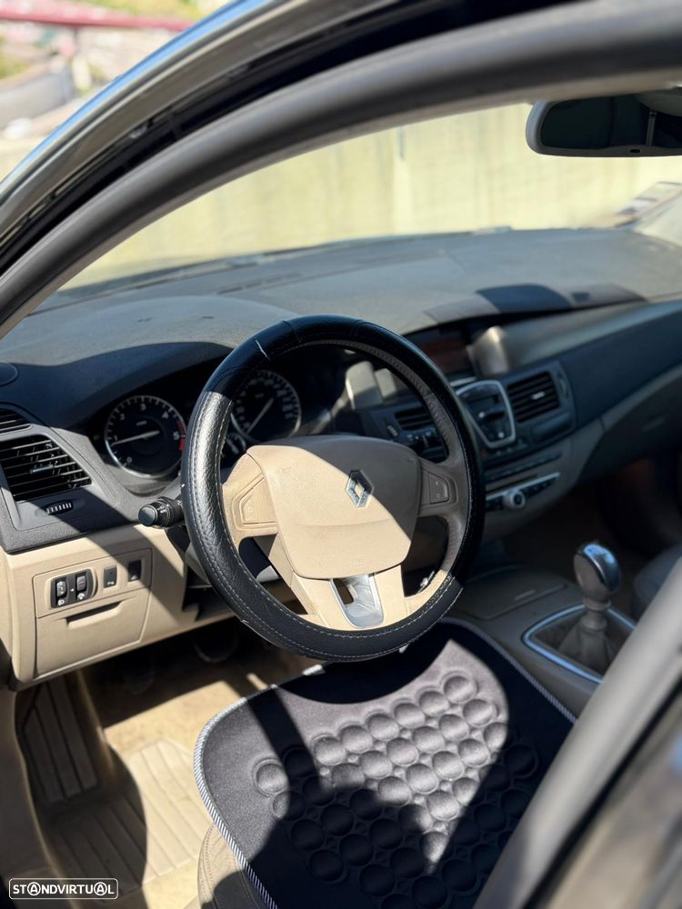 Renault Laguna Break ver-2-0-dci-luxe - 9