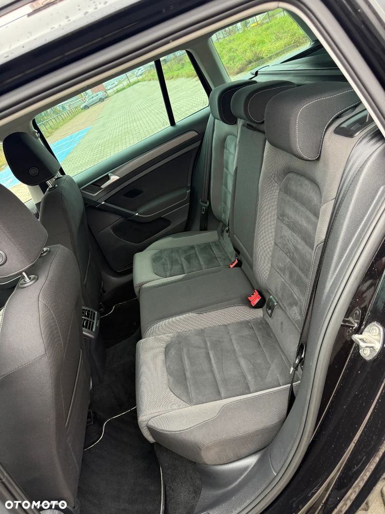 Volkswagen Golf 1.6 TDI SCR DSG Comfortline - 24