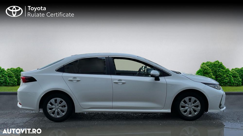 Toyota Corolla 1.8 HSD Business - 7