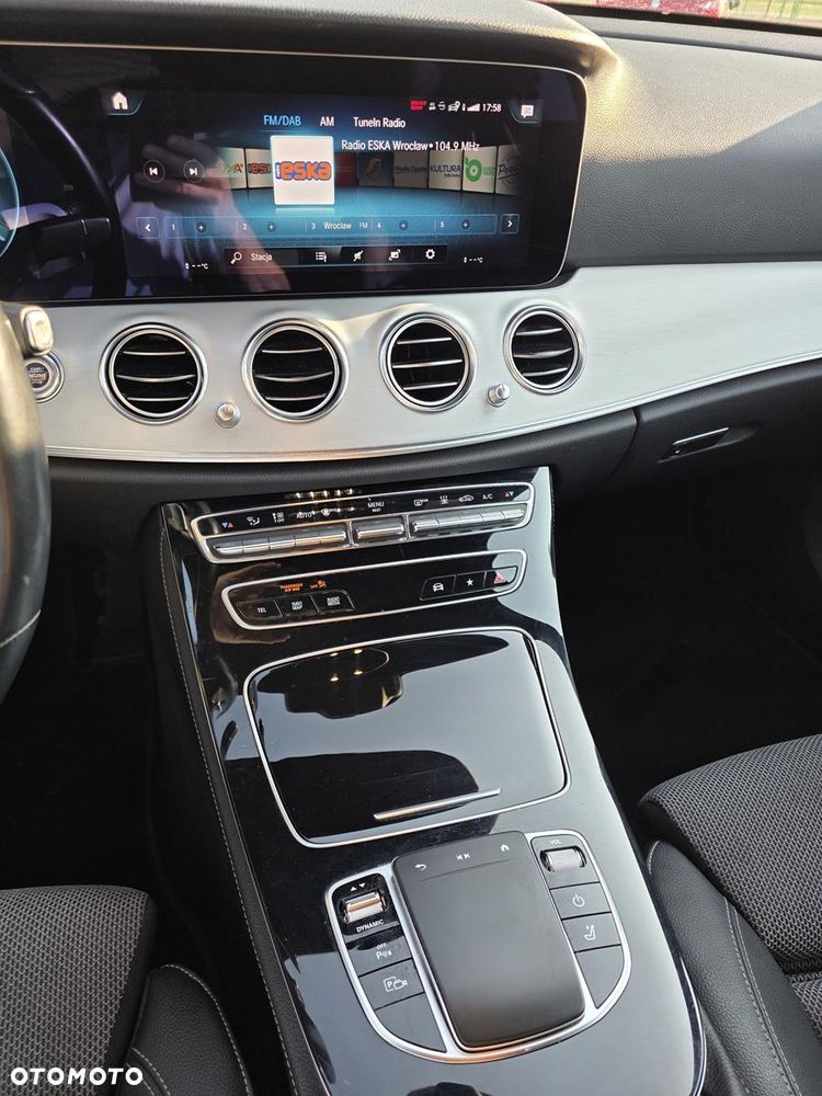 Mercedes-Benz Klasa E 300 de 4-Matic Avantgarde - 19