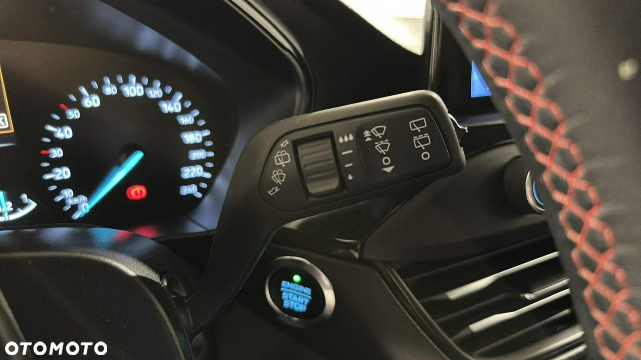 Ford Focus - 24