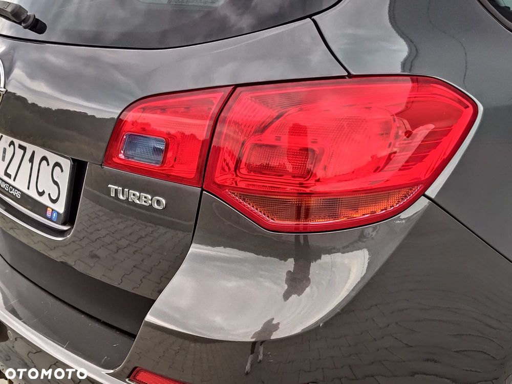 Opel Astra 1.4 Turbo Exklusiv - 29