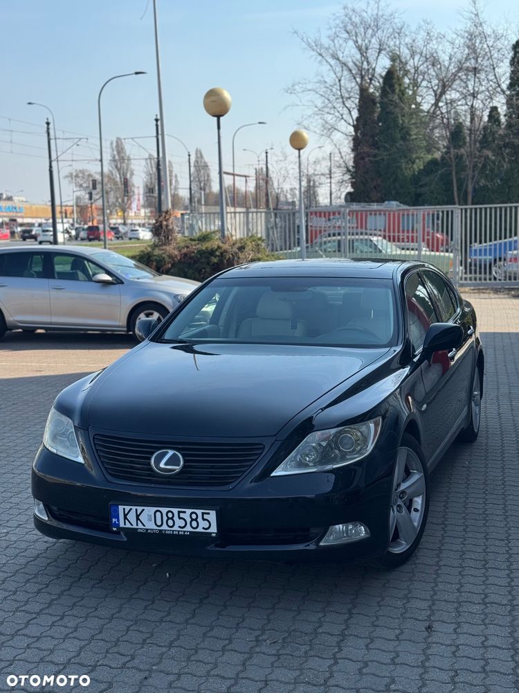 Lexus LS 460 Dynamic Line + Impression Line - 15