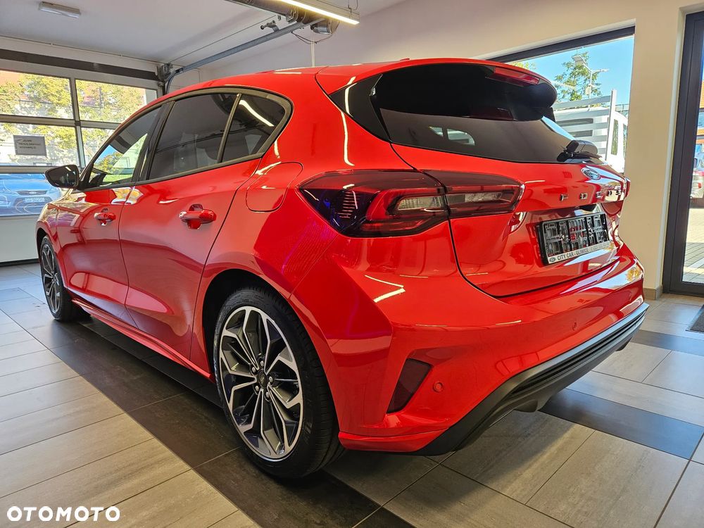 Ford Focus 1.0 EcoBoost mHEV ST-Line X - 12