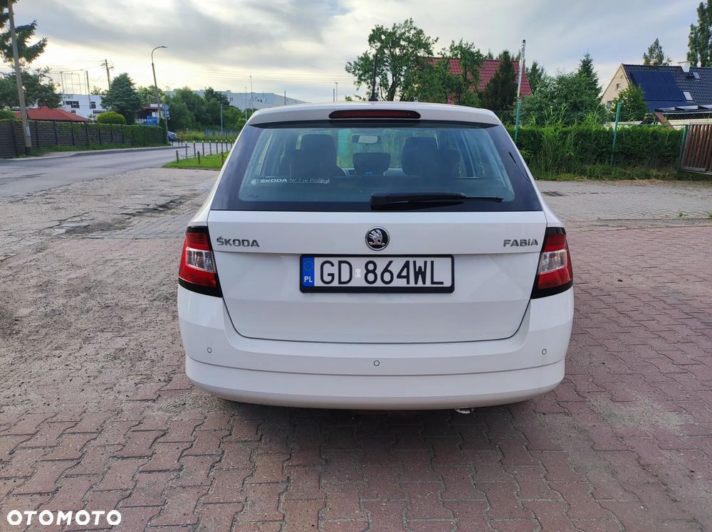 Skoda Fabia 1.2 TSI Active - 17
