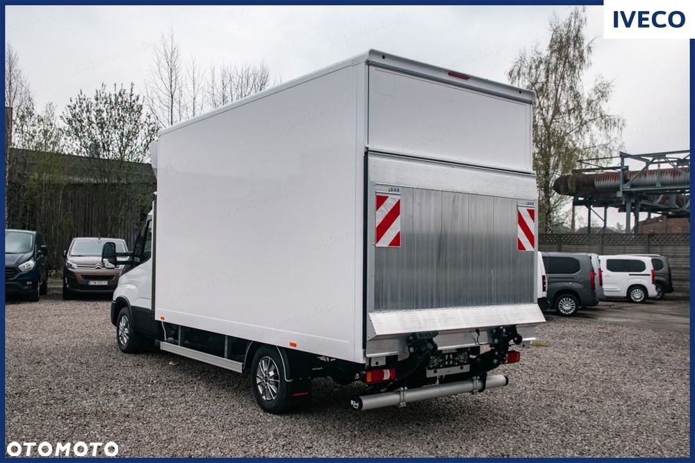 Iveco Daily 35S18 Kontener 8EP + Winda 3.0 180KM - 9