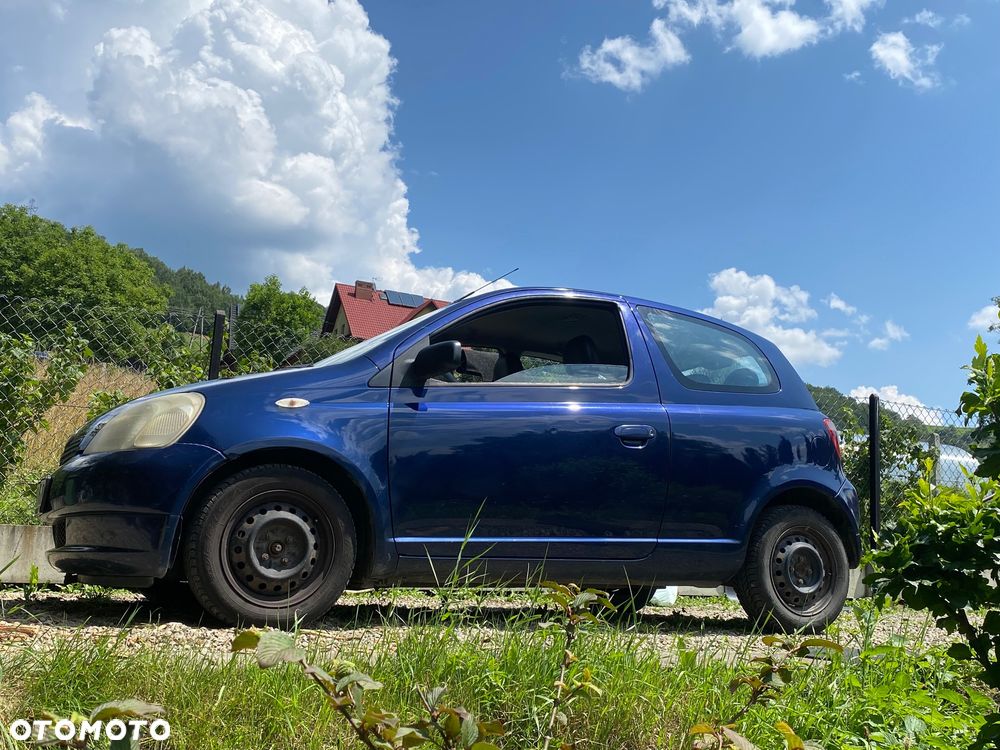 Toyota Yaris 1.0 Pak1 - 1