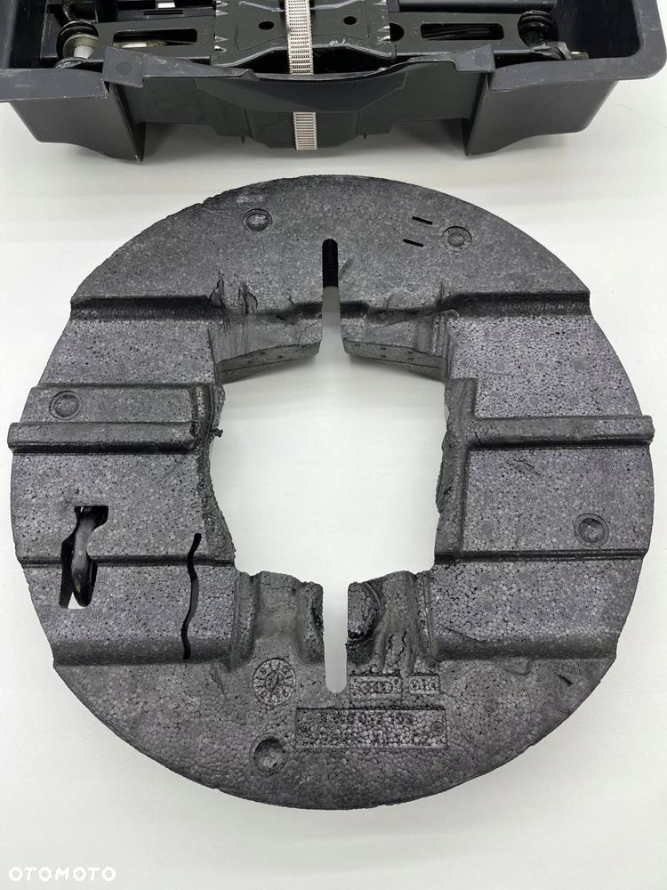 AUDI A4 B9 LEWAREK ZESTAW PODNOŚNIK SAMOCHODOWY 8W0011031 - 4