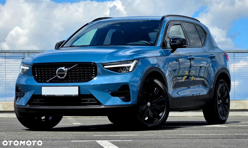 Volvo XC 40 B3 Ultra Dark - 19