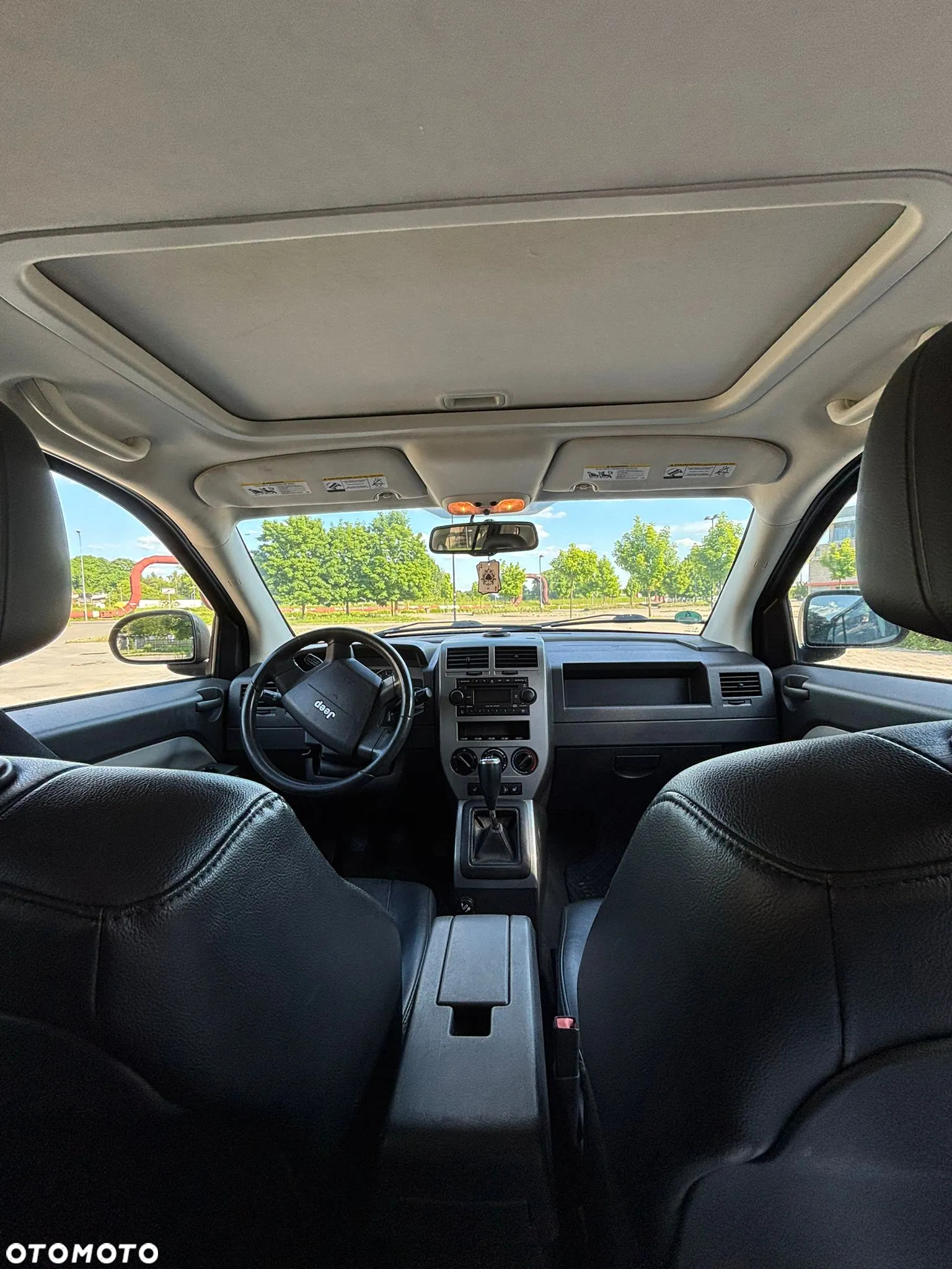 Jeep Compass - 15
