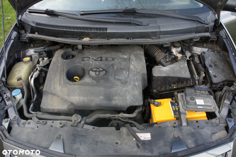 Toyota Auris 1.4 D-4D Luna EU5 - 8