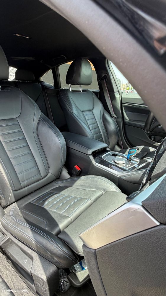 BMW i4 - 22