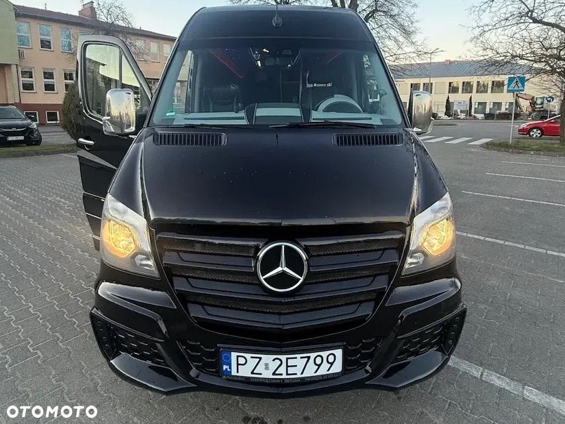Mercedes-Benz Sprinter - 10