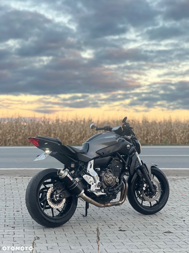 Yamaha MT - 2