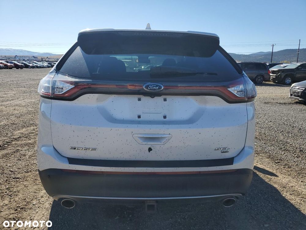 Ford Edge - 4