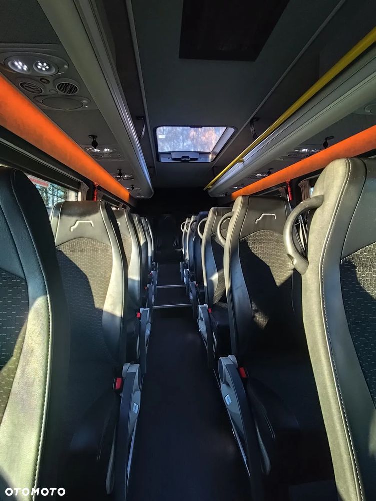 Mercedes-Benz SPRINTER - 12