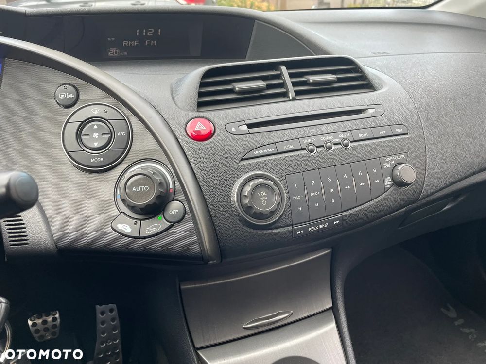 Honda Civic 1.8 Sport - 14