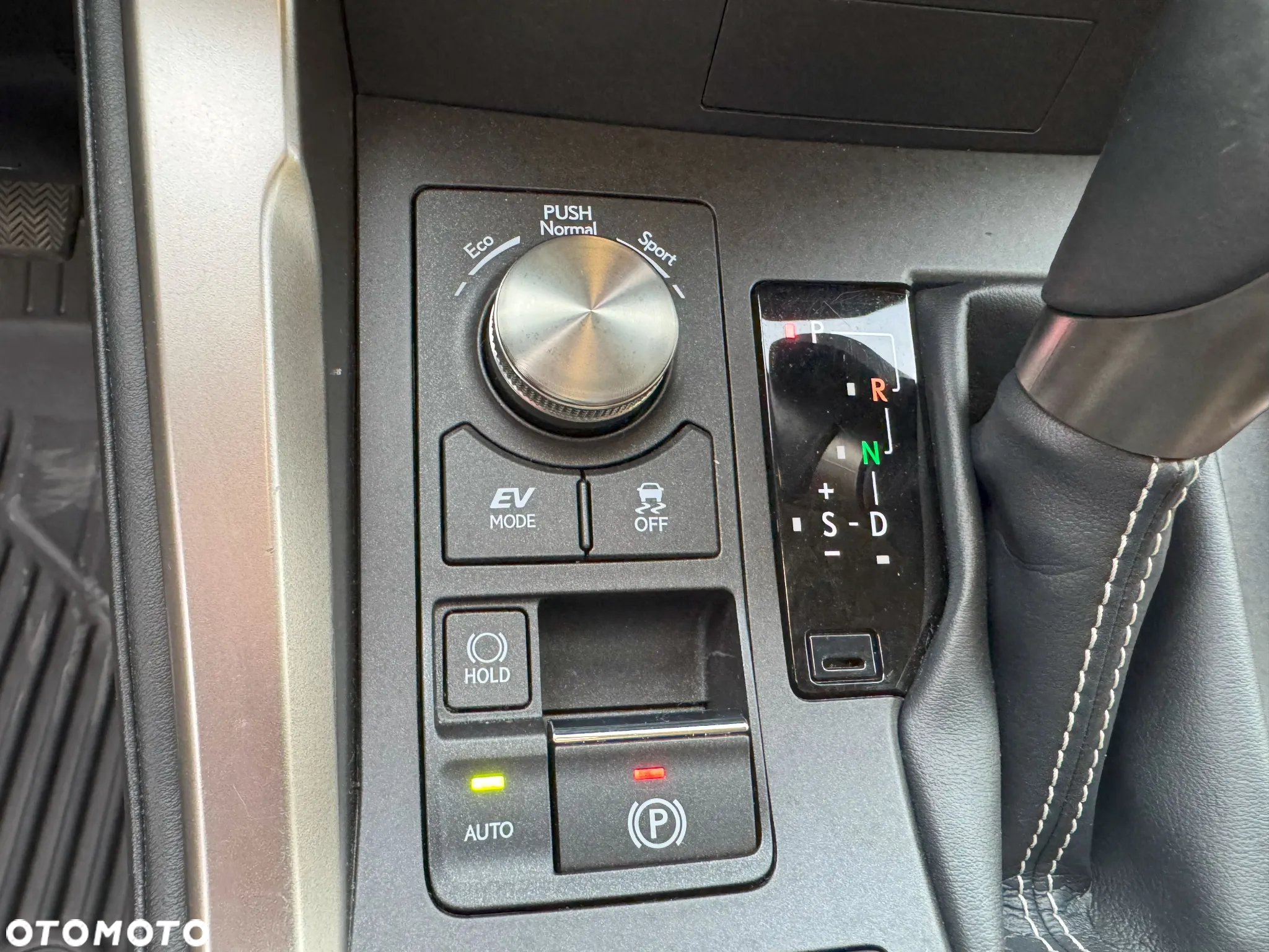 Lexus NX - 29