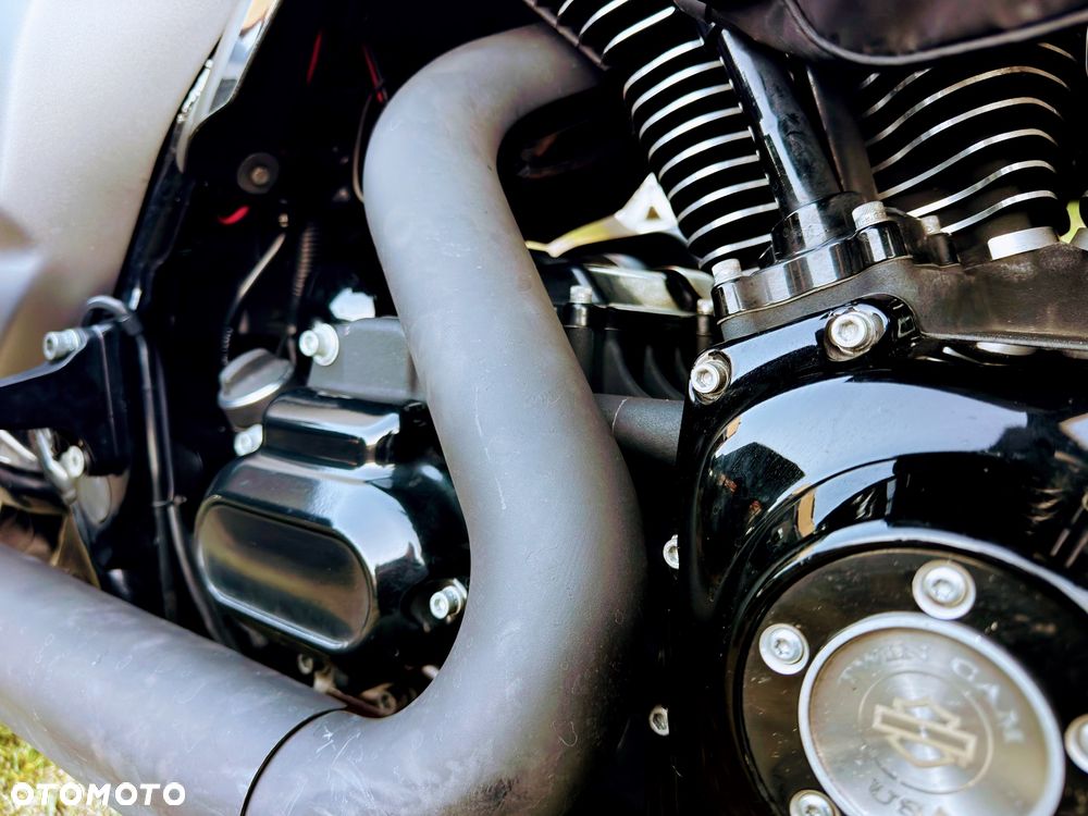 Harley-Davidson FLHXS Special - 14