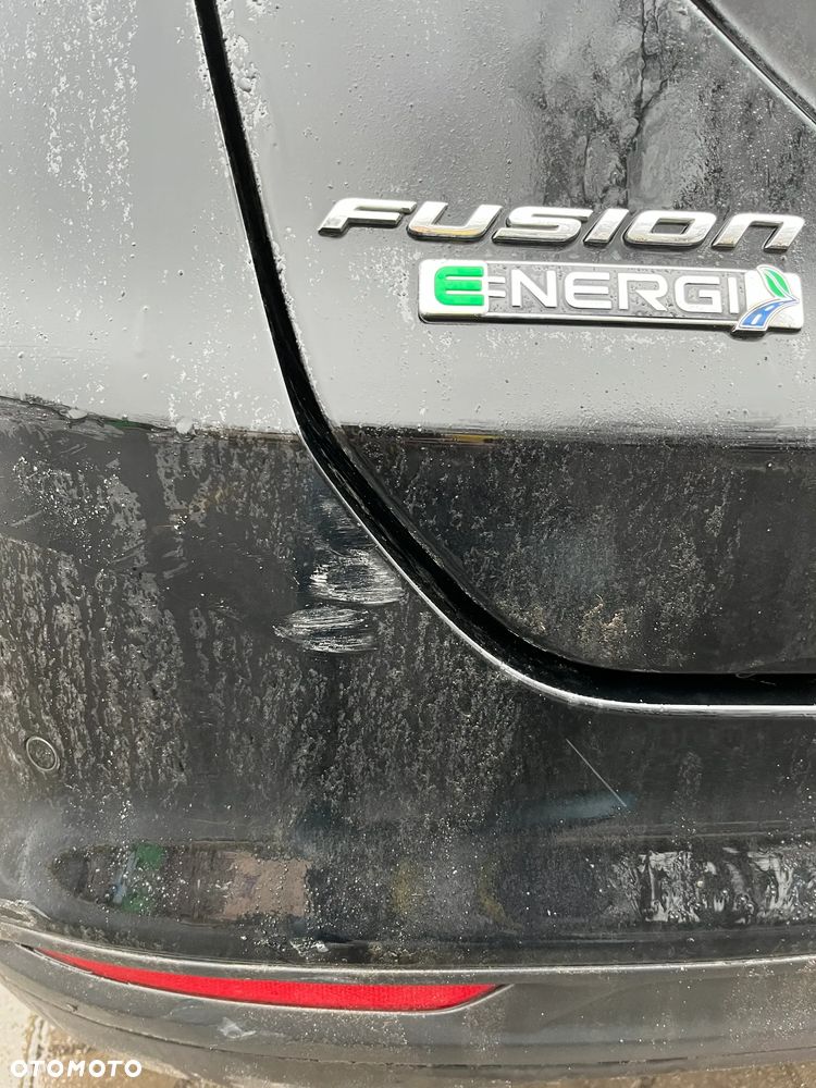 Ford Fusion - 21