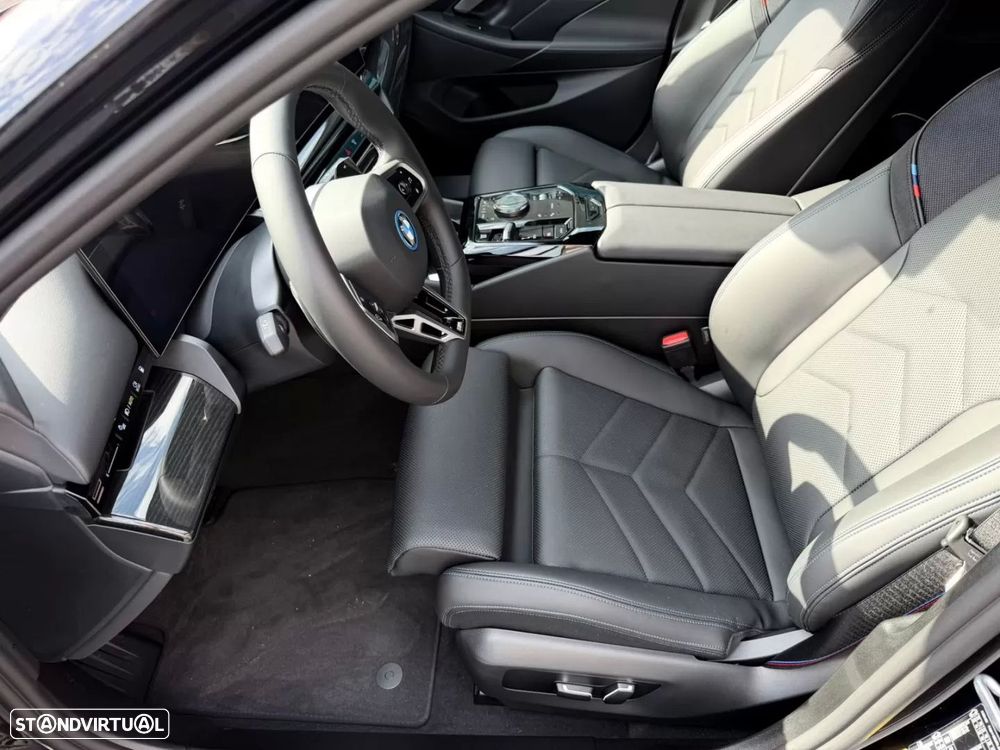 BMW 530 e Pack Desportivo M Pro - 10