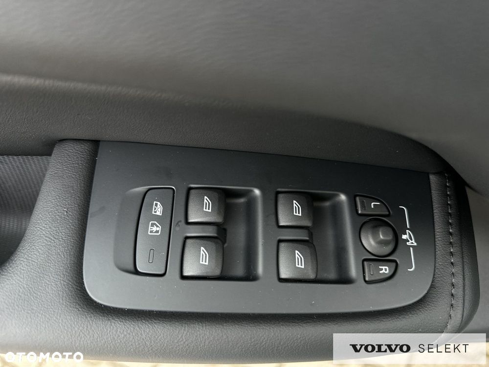 Volvo XC 60 - 21
