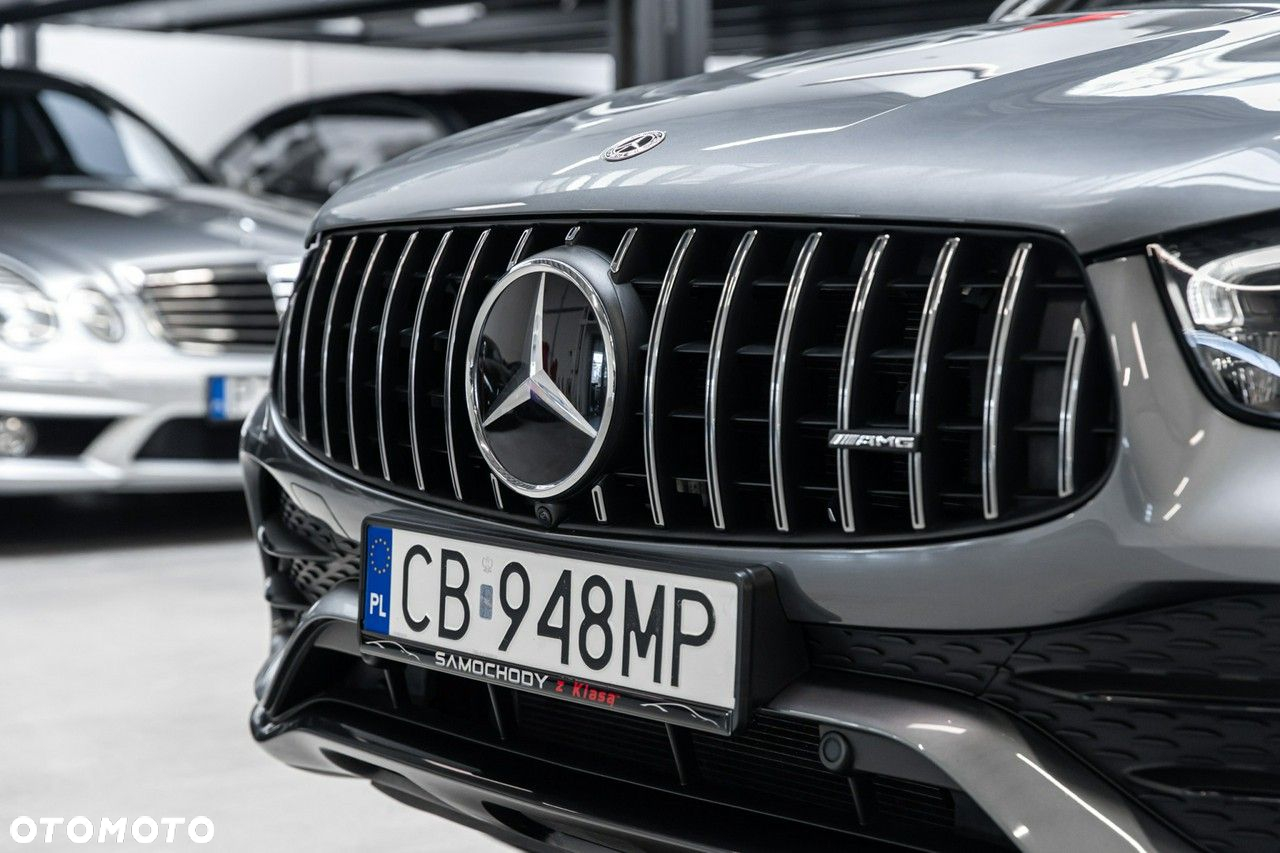 Mercedes-Benz GLC - 12