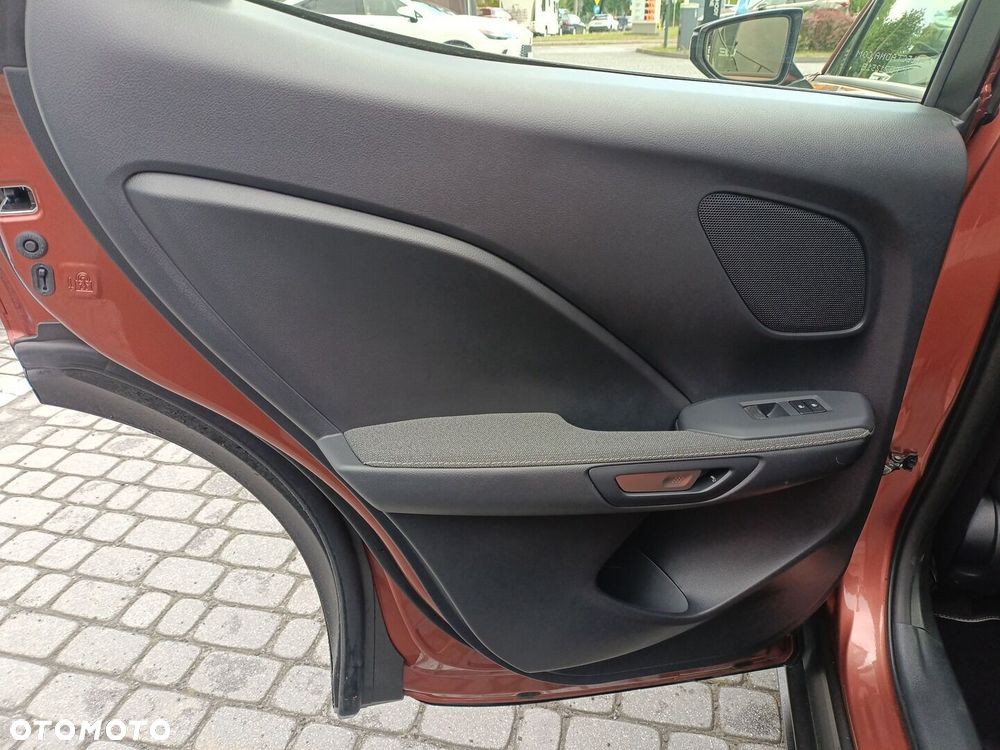 Lexus LBX 1.5 Hybrid - 15
