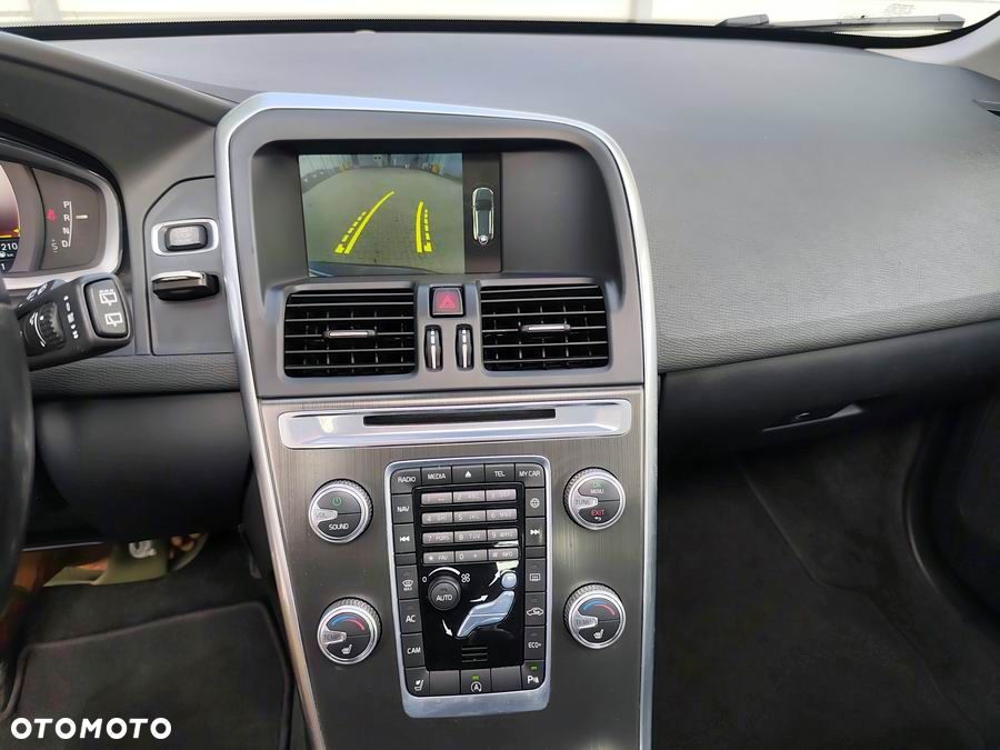 Volvo XC 60 D4 Geartronic Summum - 21