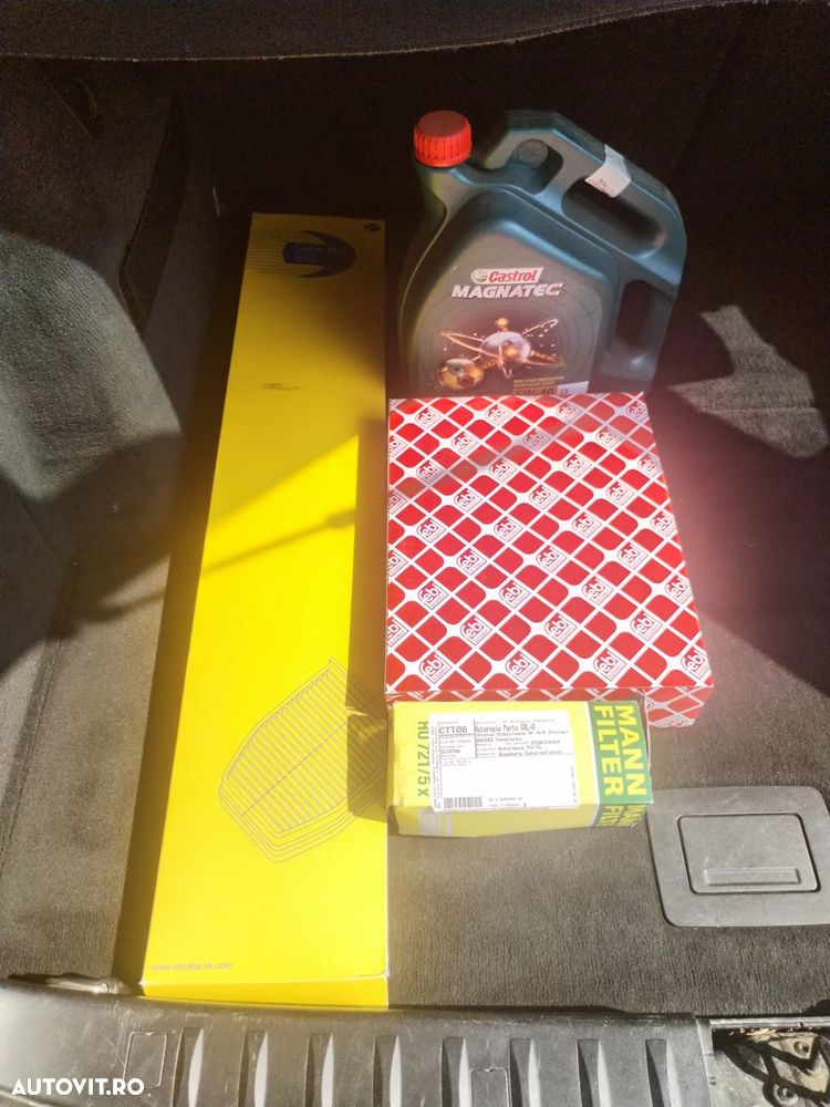 BMW Seria 3 320d DPF Touring Aut. - 10