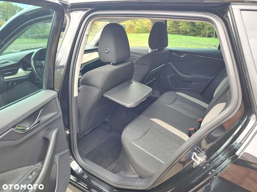 Skoda Kamiq 1.0 TSI Style - 9