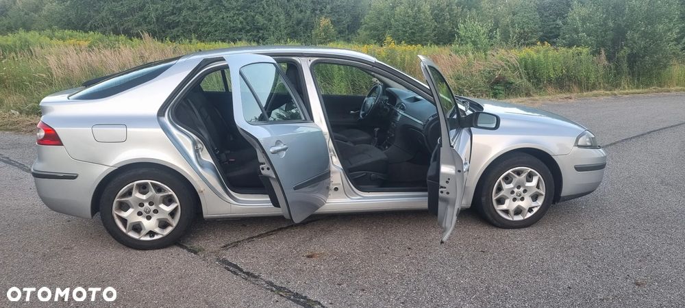 Renault Laguna 2.0 16V Authentique - 19