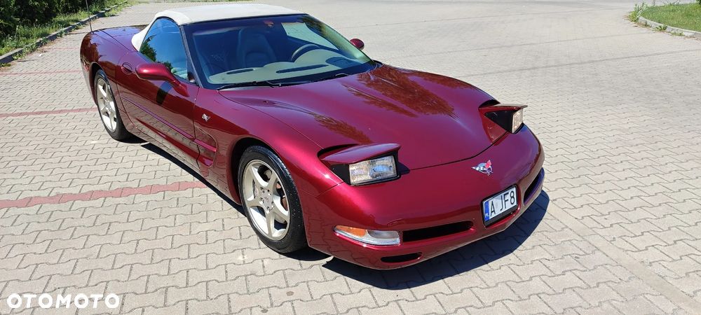 Chevrolet Corvette - 8