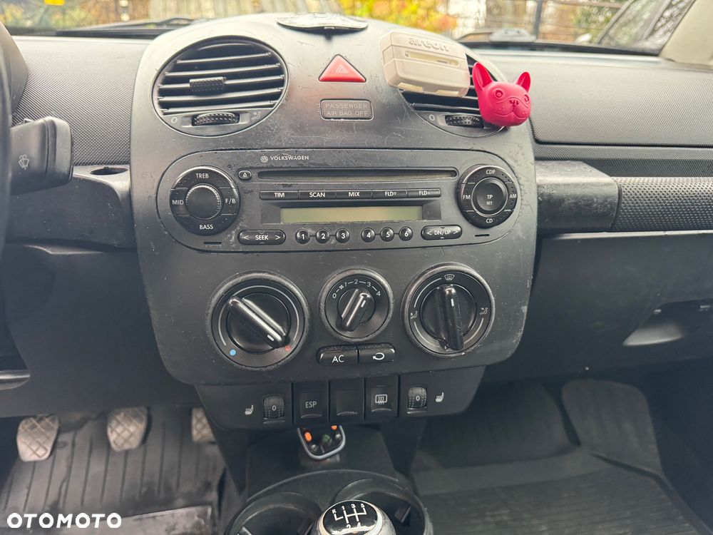 Volkswagen New Beetle 1.9 TDI - 10