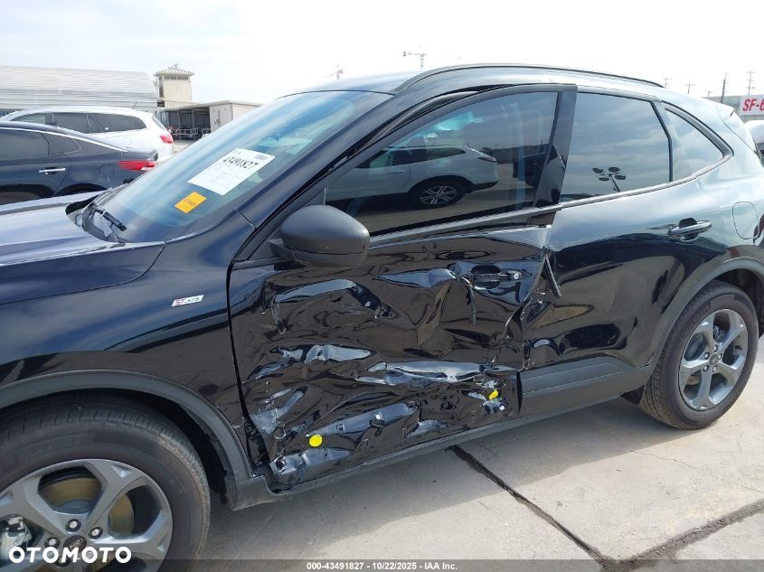 Ford Kuga 2.5 FHEV FWD ST-Line - 7