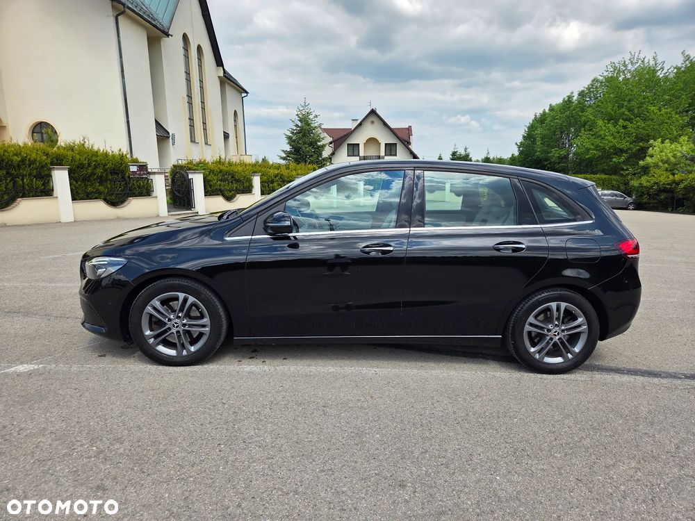 Mercedes-Benz Klasa B 220 d AMG Line 8G-DCT - 2