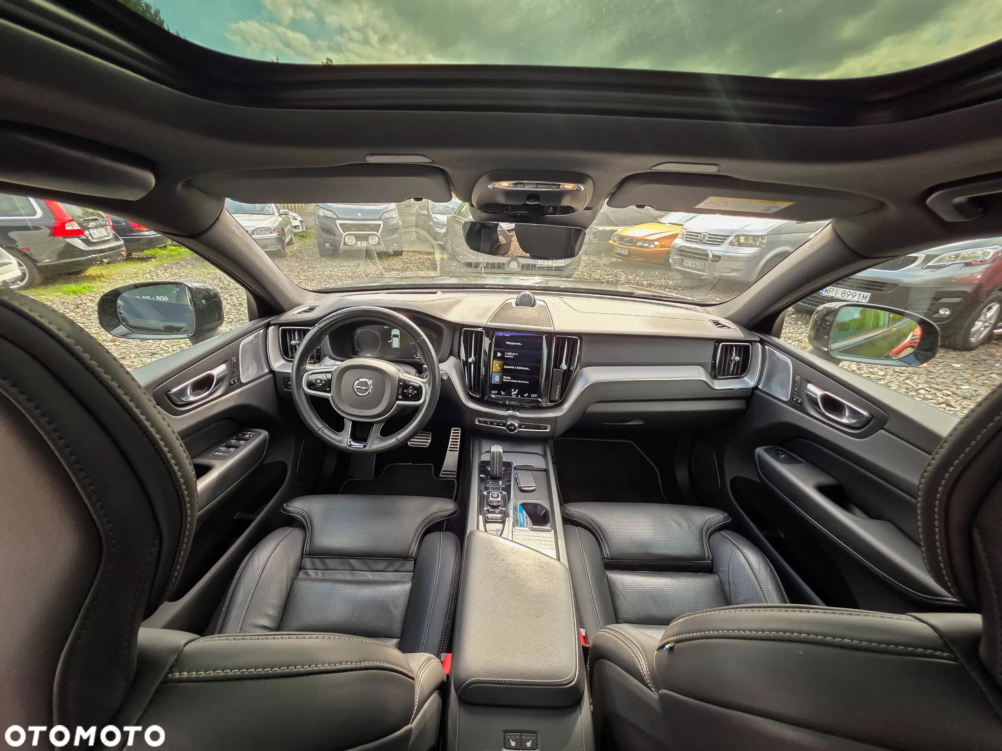 Volvo XC 60 T6 Plug-In Hybrid AWD R-Design - 8