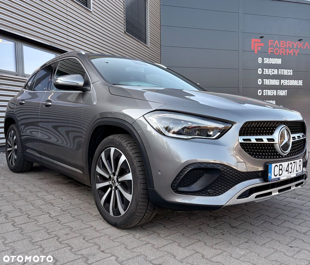 Mercedes-Benz GLA 200 Business Edition - 1