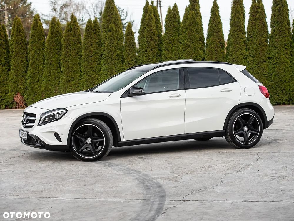 Mercedes-Benz GLA 220 d 4Matic 7G-DCT AMG Line - 8