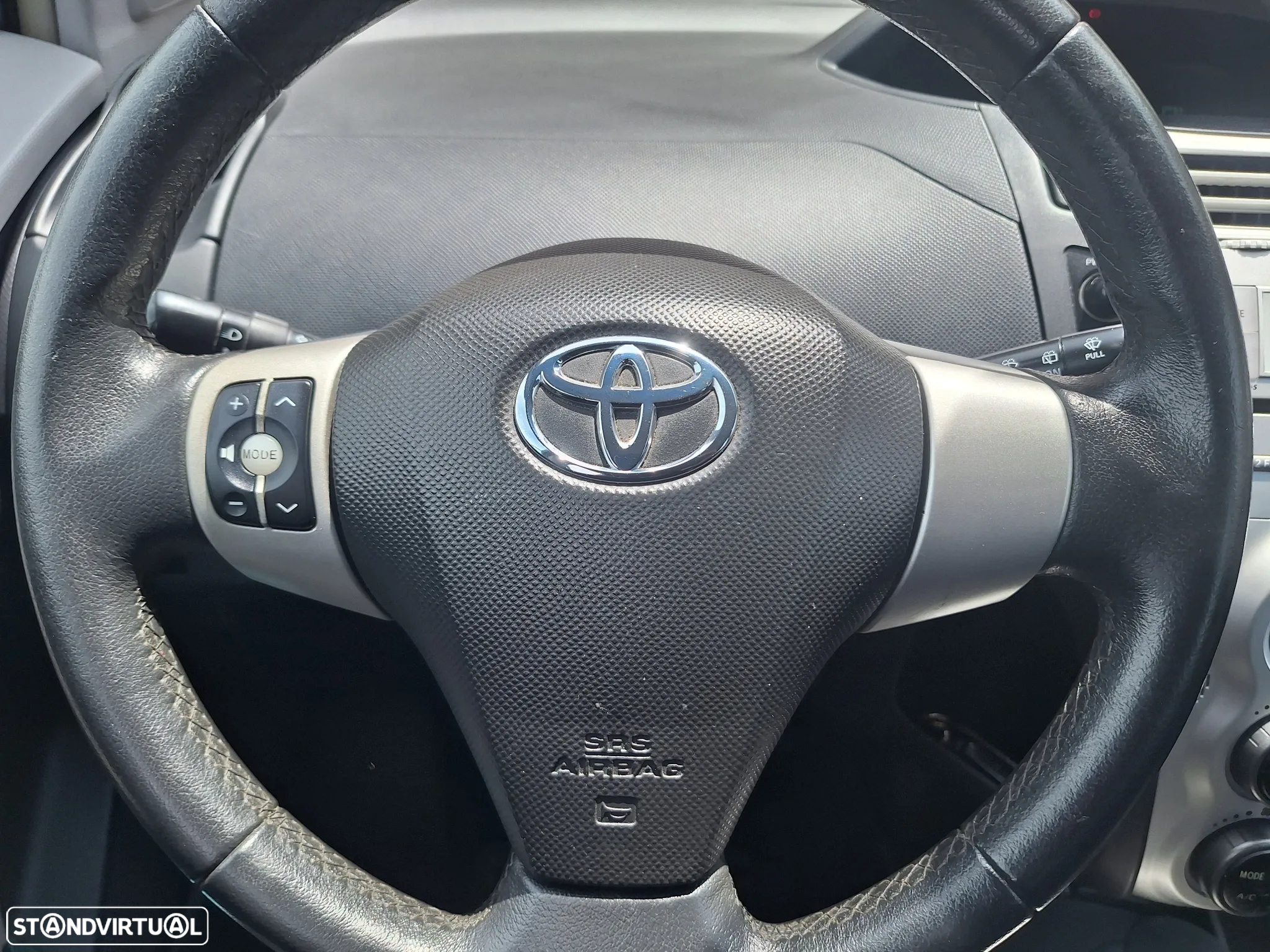 Toyota Yaris 1.0 VVT-i Sol High Pack MMT - 14