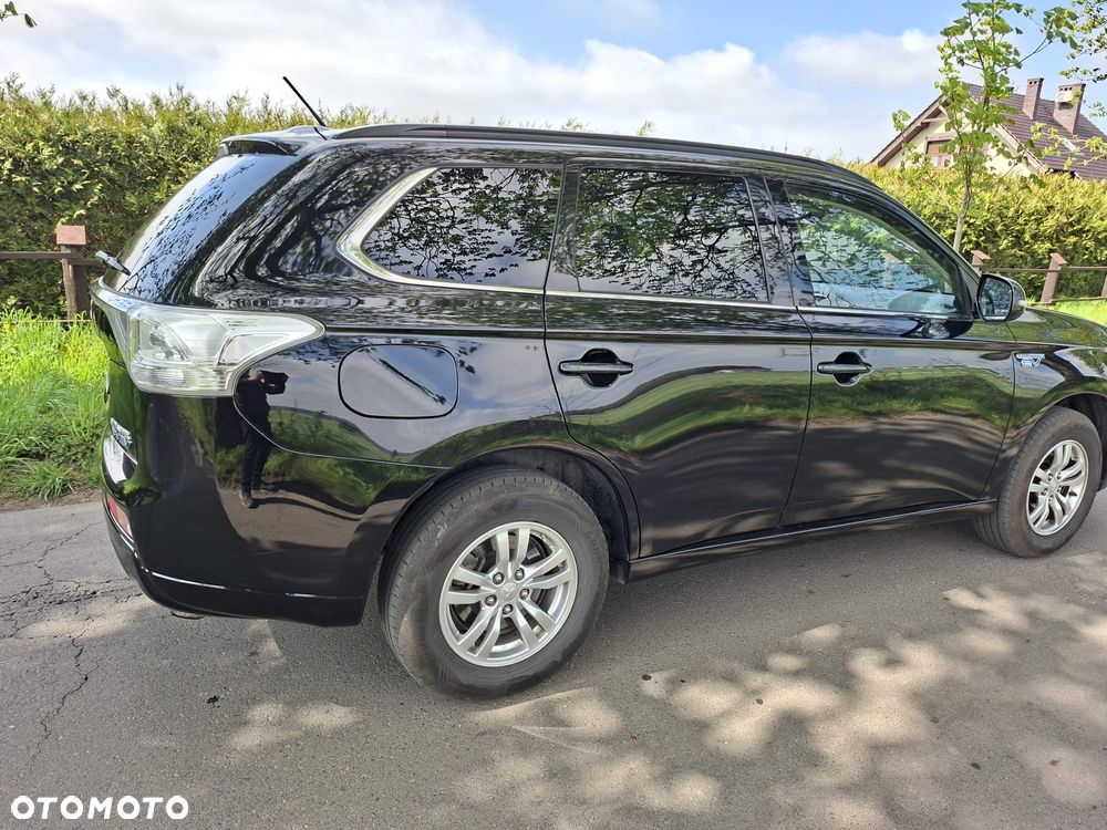 Mitsubishi Outlander Instyle NAVI - 4