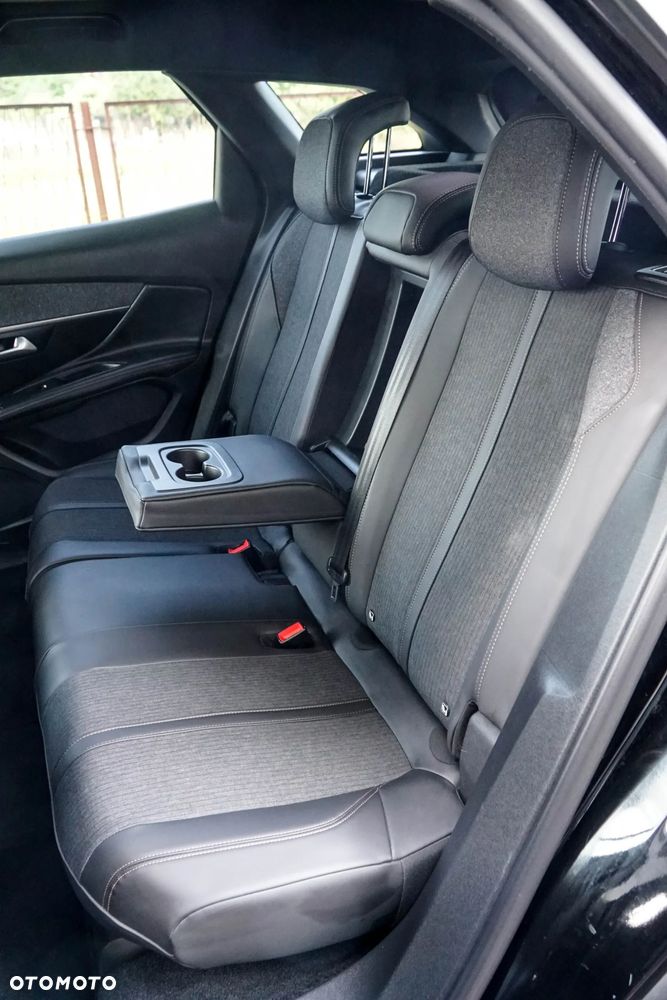 Peugeot 3008 1.5 BlueHDi GT S&S - 38